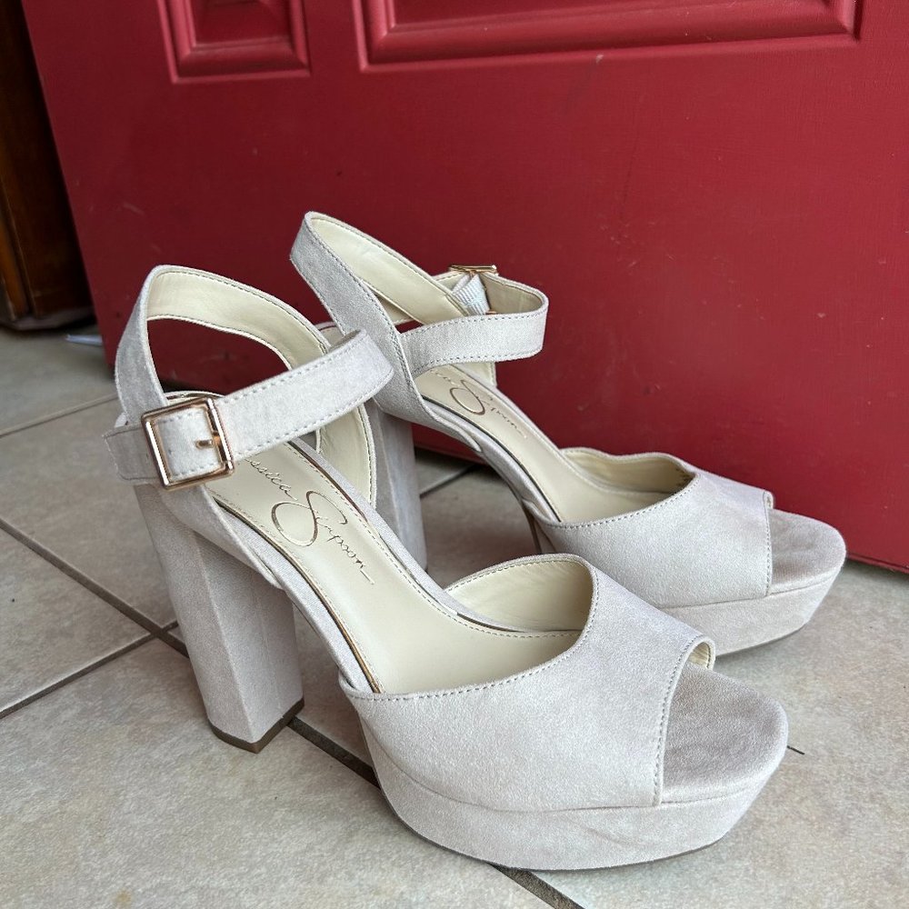 Jessica Simpson nude/tan platform heels- brand new! (size 7.5)